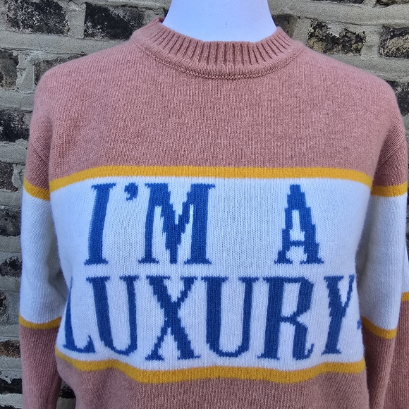 Luxury Gyles&George Luxury Sweater - Pink and White. - Picture 2 of 4